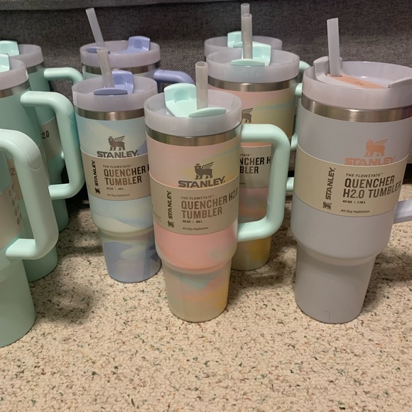 Stanley Cups 40oz quencher pink feather green blue best beige lavender - Picture 4 of 8